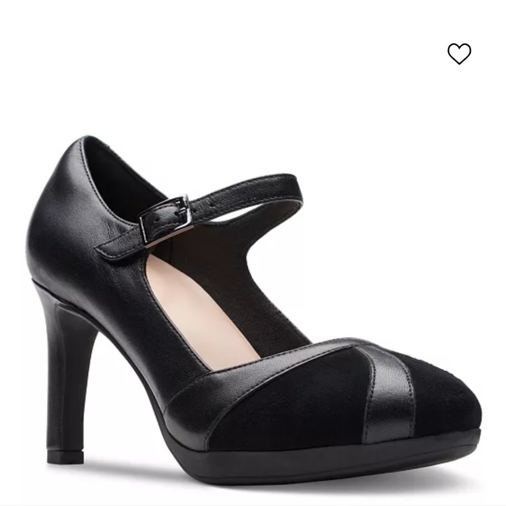 New in box Clark's Ambyr Light (black) 8.5